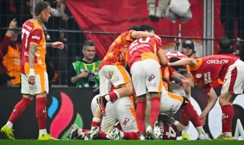 Cimbom’dan şampiyonluk yolunda kritik zafer: Galatasaray 3-0 Fenerbahçe