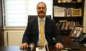TİMBİR Akademi Başkanı Prof. Dr. Kamer: Oyunlar, çocuk ve gençleri sanal kumara yönlendiriyor