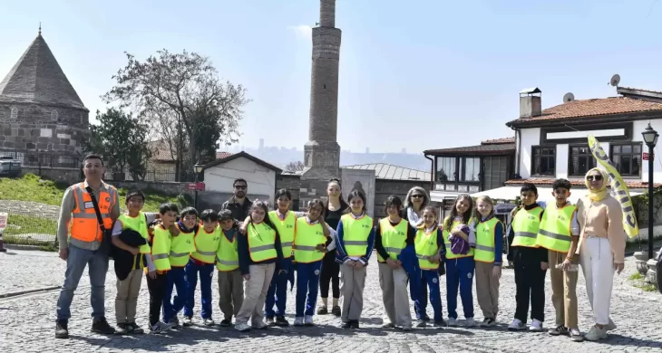 Çocuklar Başkent’in tarihini yerinde öğreniyor