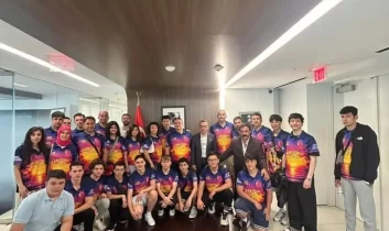 Çubuk’un genç mühendisleri okyanus ötesinde: “Team Force” Miami’de ay-yıldızı dalgalandırdı