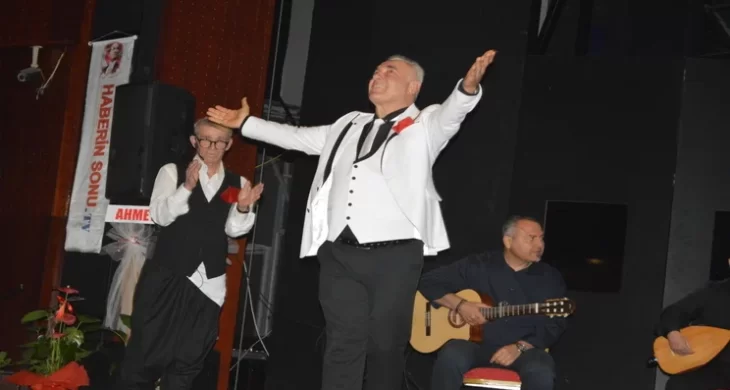 Çukurova Sahne ve Sinema Sanatçıları Derneği’nden unutulmaz Türk Halk Müziği gecesi