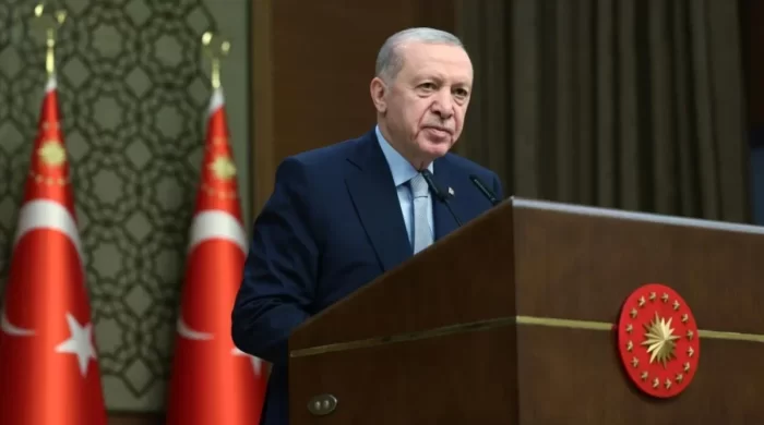 Cumhurbaşkanı Erdoğan: Türkiye emin ellerde, kararlılıkla yoluna devam ediyor
