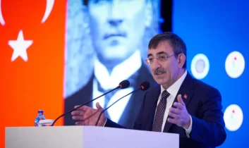 Cumhurbaşkanı Yardımcısı Yılmaz: ”Çalışanları daima merkeze aldık”