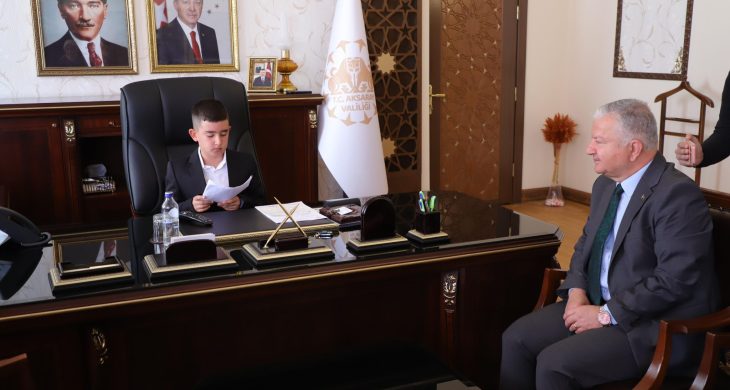 Aksaray Valisi Murat Duru, 23 Nisan’da Koltuğunu Çocuklara Devretti