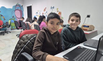 Çocuklar Geleceğe Yazılım ile Hazırlanıyor