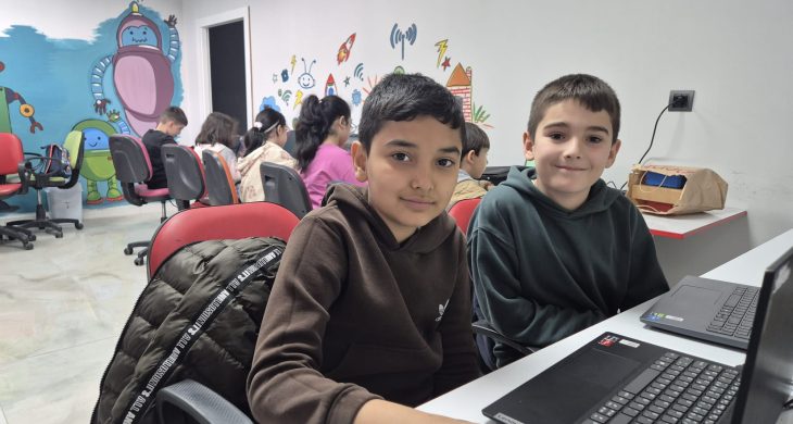 Çocuklar Geleceğe Yazılım ile Hazırlanıyor