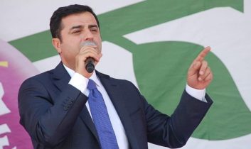 Demirtaş: ‘Seçim yarışı adil değil’