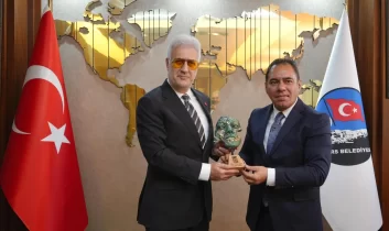 Devlet Tiyatroları Genel Müdürü Tamer Karadağlı, Ata Toprağı Kars’ta