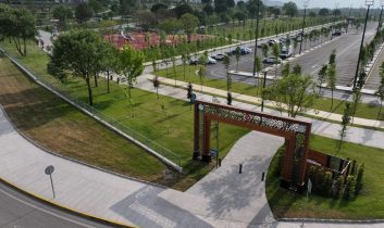 Aileler Başiskele Seymen Millet Bahçesinde keyifli vakit geçiriyor