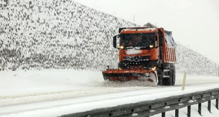 Doğu’da kar alarmı: 198 yerleşim yerine ulaşım kesildi