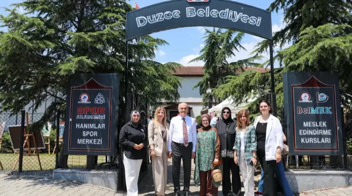 Düzce Belediyesi Meslek Edindirme Kursları (BELMEK) “Yıl Sonu Sergisi” düzenlendi