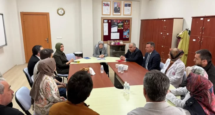 Düzce Milli Eğitim Müdürü Özer,  İlçeleri tarıyor