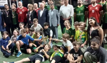 Düzce’de Bayramcı Voleybol Turnuvası “Tahirağa-Hey Kafkas” final maçını 2 bin 500 kişi izledi