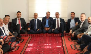 Başkan Kuş ve Milletvekili Dusak, Eyyübiye kırsalında vatandaşlarla buluştu