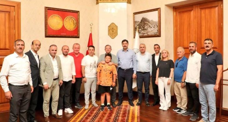 Vali Ziya Polat, BEM-BİR-SEN heyetini makamında ağırladı