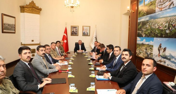 Kars’ta “İl Güvenlik ve Asayiş Koordinasyon Toplantısı” gerçekleştirildi