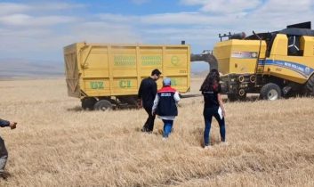 Kars’ta hasat sezonu için biçerdöver kontrolleri hız kesmeden devam ediyor