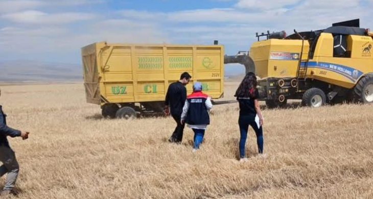 Kars’ta hasat sezonu için biçerdöver kontrolleri hız kesmeden devam ediyor