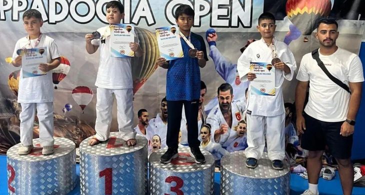 Sporcularımız Kapadokya karate Şampiyonası’ndan madalyalarla döndü