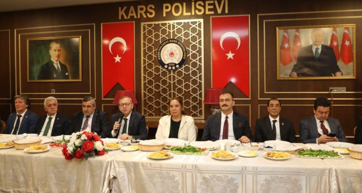 Muhtarlar Günü Kars’ta kutlandı Vali Ziya Polat, muhtarlarla kahvaltıda buluştu