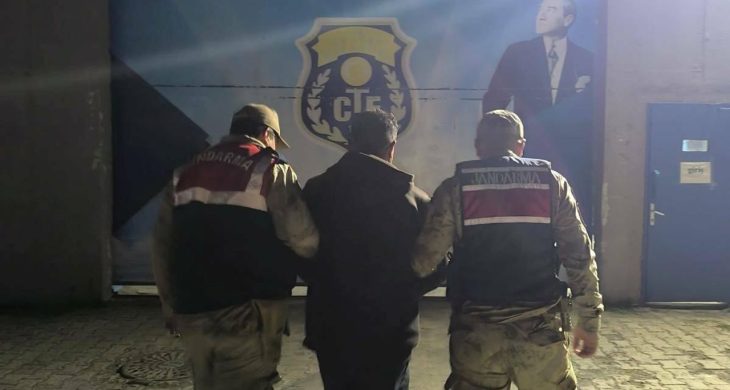 Kars’ta dolandırıcılık suçundan 7 yıl 6 ay kesinleşmiş hapis cezası bulunan şahıs yakalandı