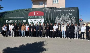 Hizmet-İş Sendikası, Kars36 Spor futbolcularını Selim Kültür Evi’nde ağırladı