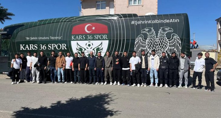 Hizmet-İş Sendikası, Kars36 Spor futbolcularını Selim Kültür Evi’nde ağırladı