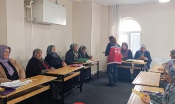 Kur’an kurslarında kadına yönelik şiddet ve erken yaşta evliliklerle mücadele eğitimi