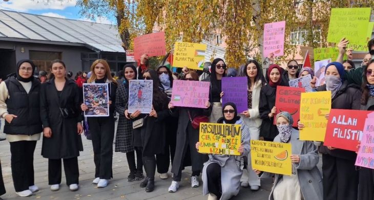 Sarıkamış 100. yıl şehitleri yurdu öğrencilerinden Filistin’e destek yürüyüşü