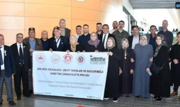 Kars’tan şehit yakınları ve gaziler “Bir Vefa Yolculuğu”yla Çanakkale’ye uğurlandı