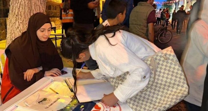 Kars’ta 15 Temmuz günü anı defteri stantları kuruldu