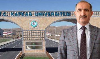 Kafkas Üniversitesi kampüs ana giriş kapısı geçici olarak trafiğe kapatıldı
