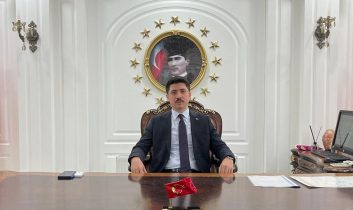 Digor Kaymakamı Kahraman’dan İzmir’deki saldırıya taziye mesajı