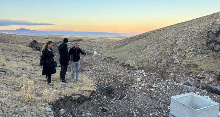 Kaymakam Tutal, İncesu Köyü’nde devam eden içme suyu hattı çalışmalarını inceledi