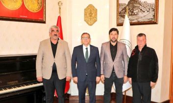 Kars Valisi Ziya Polat, iş dünyasının temsilcilerini makamında ağırladı