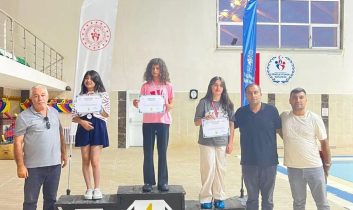 Kars, AniCup Yüzme Şampiyonası’na ev sahipliği yaptı