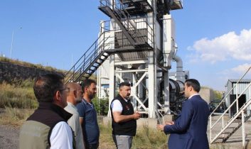 Kaymakam Mehmet Ali Semiz, Selim İlçe Özel İdare Şantiyesini ziyaret etti