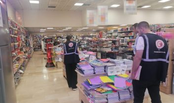 Kars’ta öğrenci ve velilerin mağduriyet yaşamaması için kırtasiyelere denetimler sıklaştırıldı