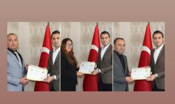 Selim’de yeni kimlik kartına geçiş tamamlandı: Personele başarı belgesi verildi