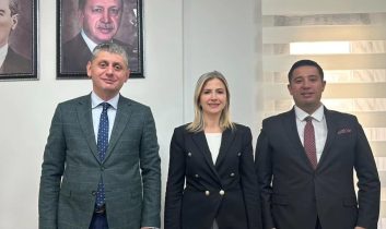 Kars Kültür ve Turizm Müdürü Yığcı ile Gençlik ve Spor İl Müdürü Başköylü’den Türk Kızılay’ına ziyaret