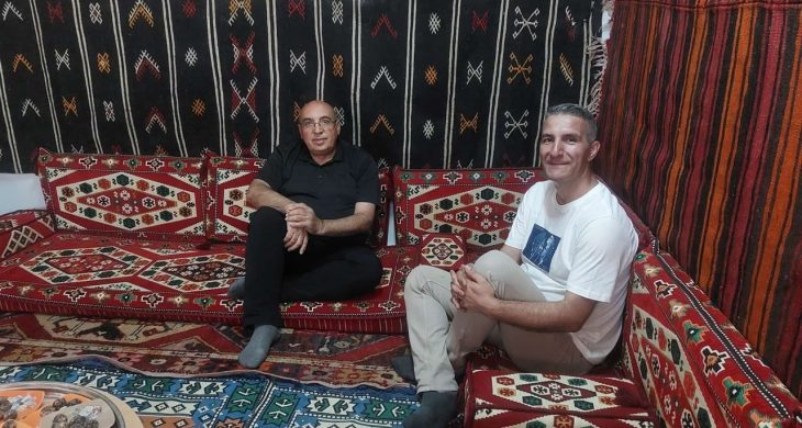 Gazeteci Çakmak’tan “Şark Odası” hediyesi