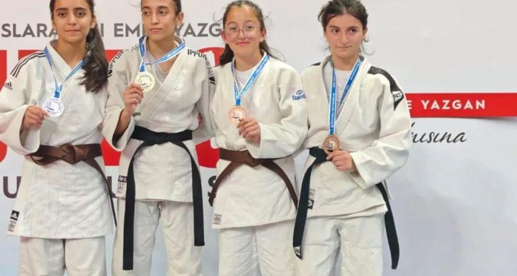 Yavuz Ağıralioğlu avukatlarla buluştu: Gündemde anayasa değişikliği vardı