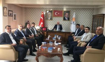 AK Parti Kars İl Başkanlığı’nda Aylık İlçe Başkanları Toplantısı gerçekleştirildi