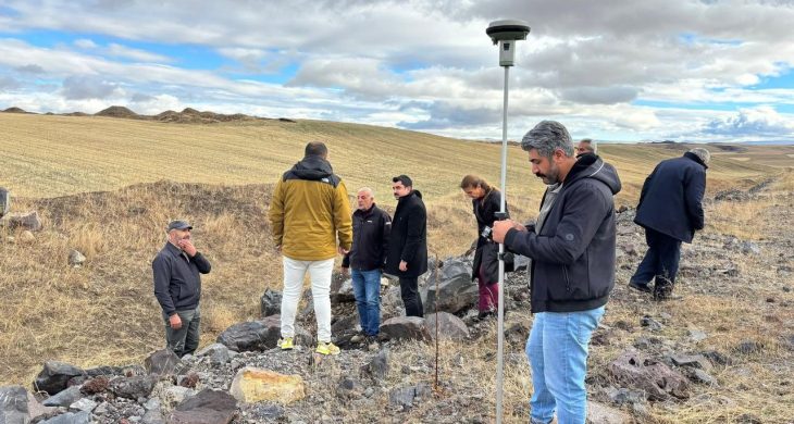 Çamçavuş köyünde içme suyu çalışmaları için arazi incelemesi yapıldı
