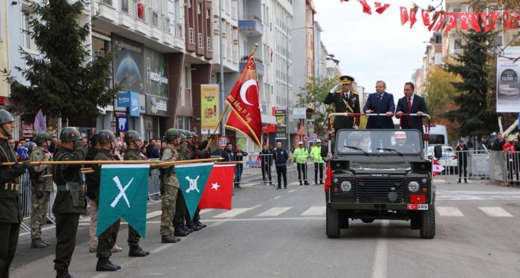 Cumhuriyet’in 102’nci Yılı Kars’ta coşkuyla kutlandı