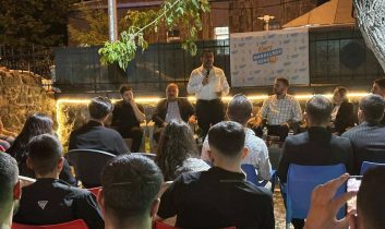 Milletvekili Adem Çalkın, Kars’ta gençlik buluşmasında gençlerle bir araya geldi