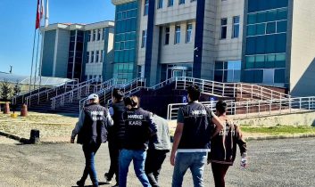 Kars’ta Uyuşturucu Operasyonu: 3 Şüpheli Tutuklandı