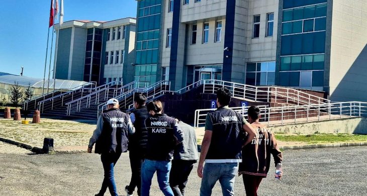 Kars’ta Uyuşturucu Operasyonu: 3 Şüpheli Tutuklandı