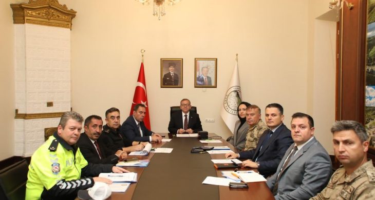 Kars Valisi Ziya Polat, karayollarındaki hız sınırlamaları toplantısına katıldı