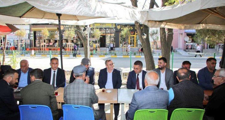 Kars Valisi Ziya Polat, Kağızman’da vatandaşlarla buluştu, esnafı ziyaret etti